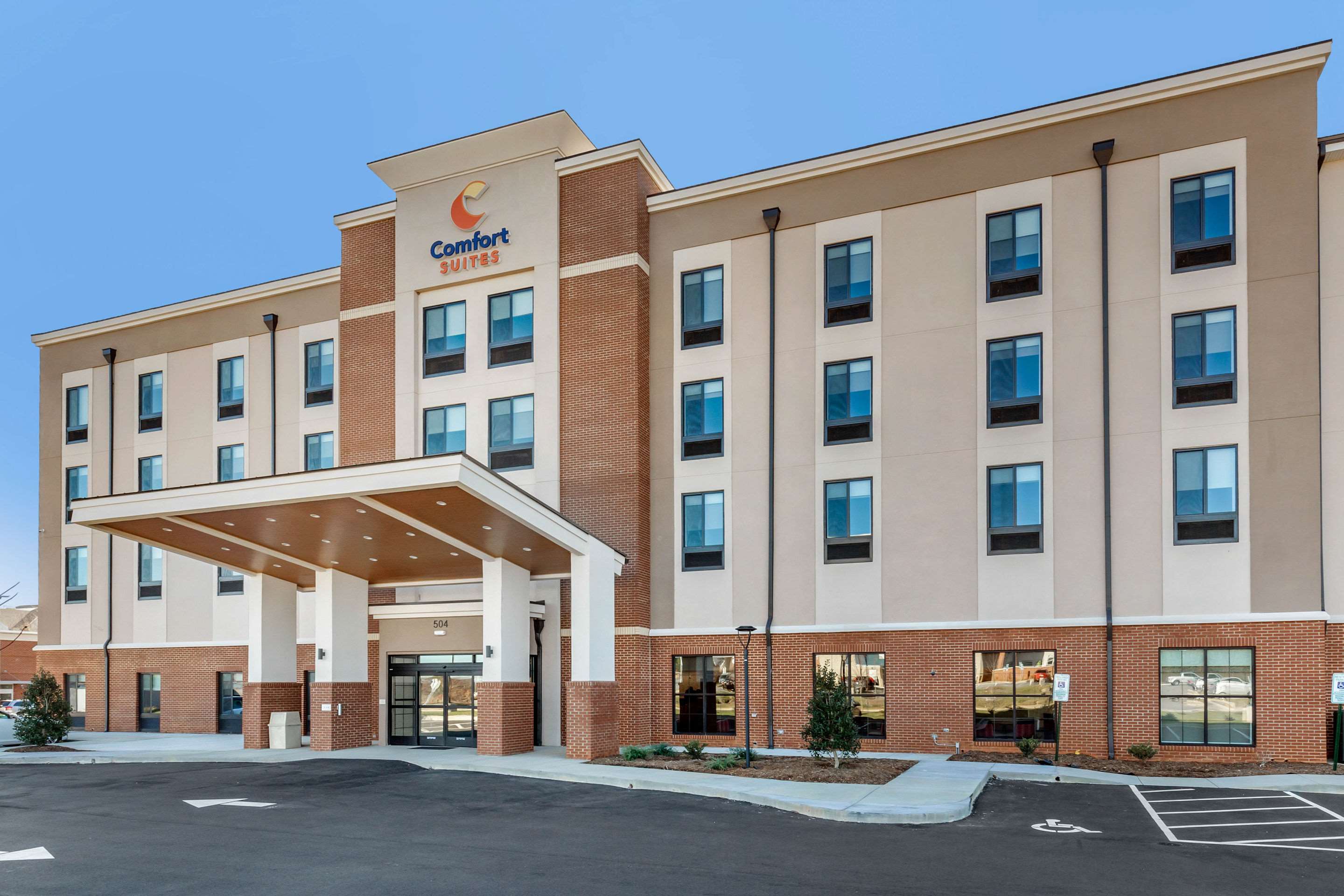 Comfort Suites Greensboro Airport Photo