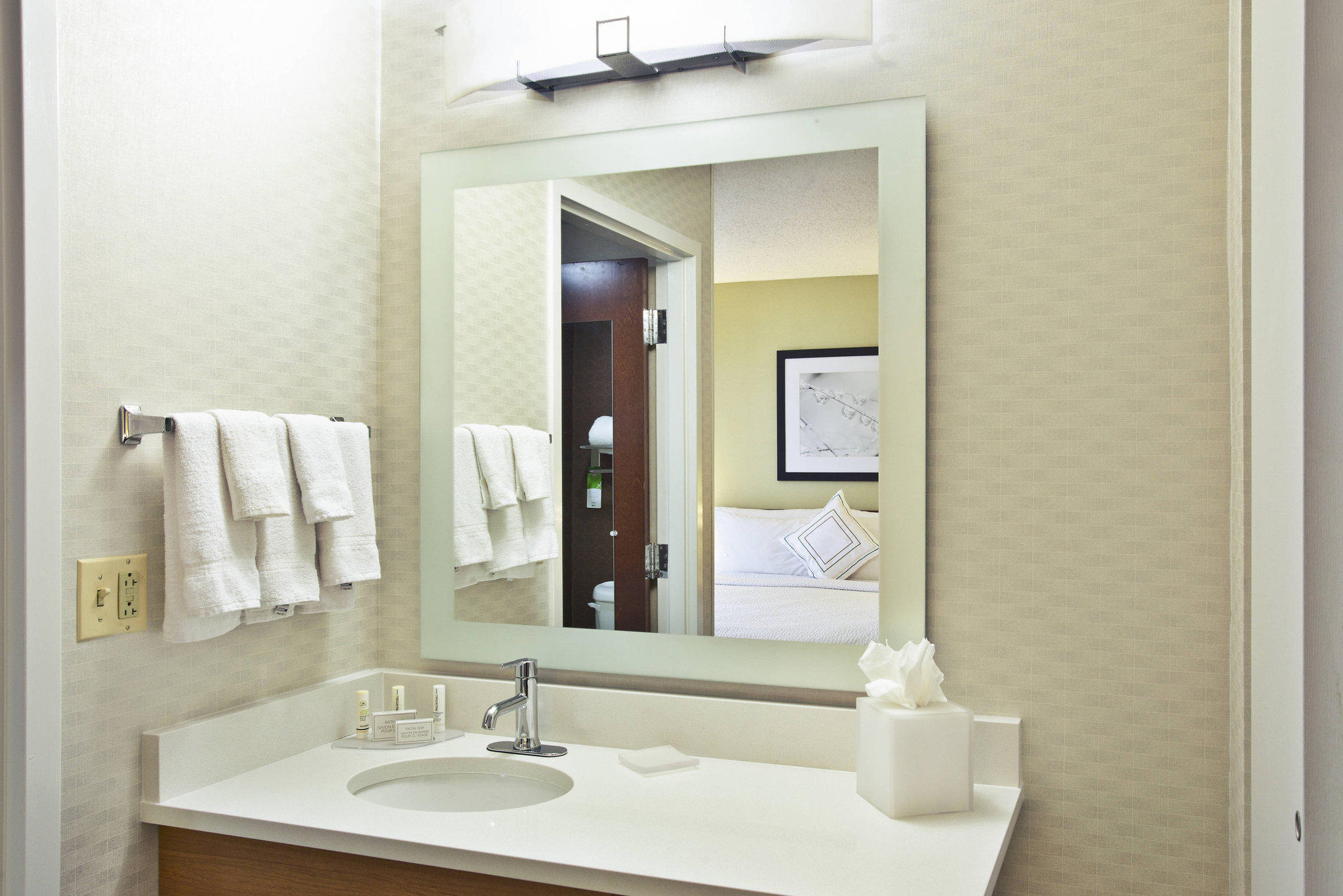 SpringHill Suites by Marriott Chicago Naperville/Warrenville Photo