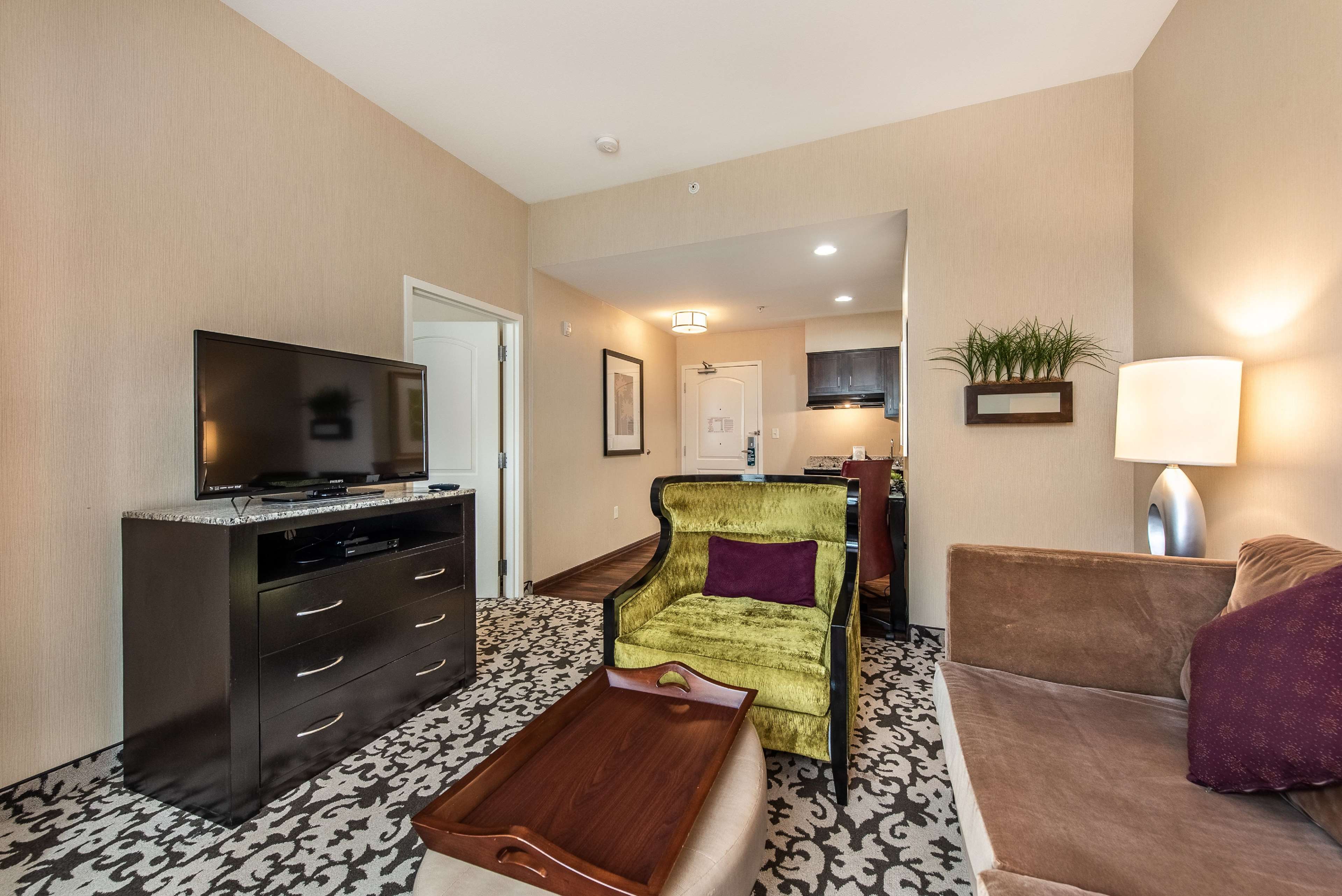 Guest room