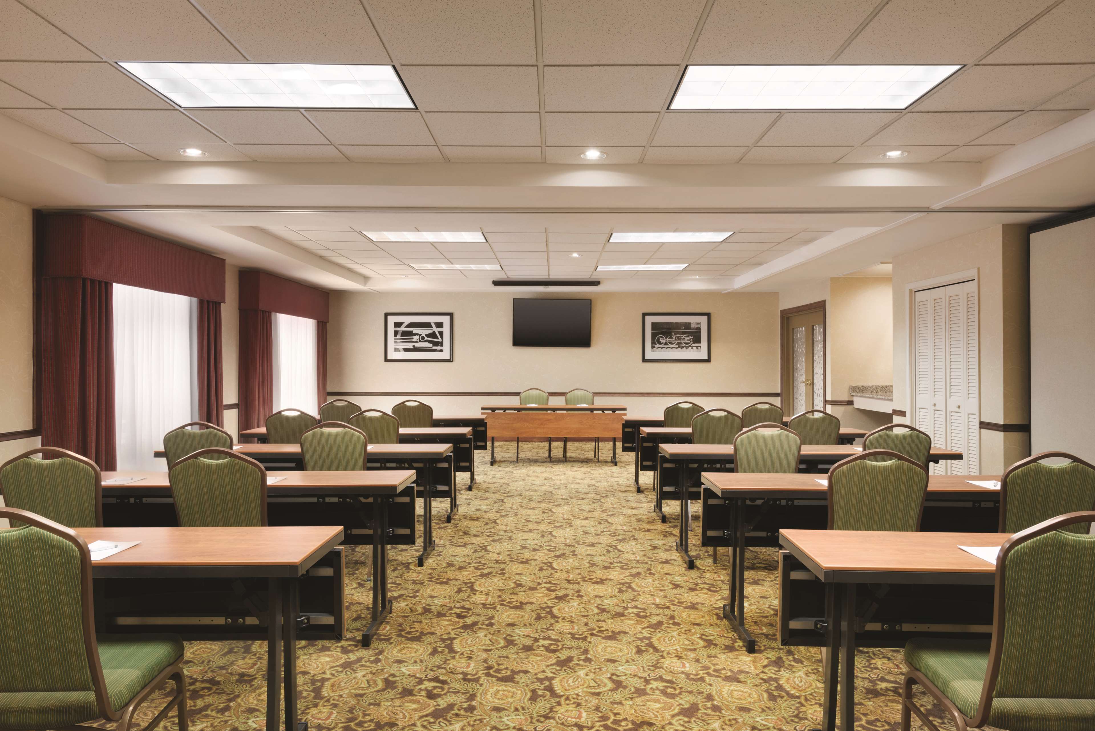 Country Inn & Suites by Radisson, Des Moines West, IA Photo