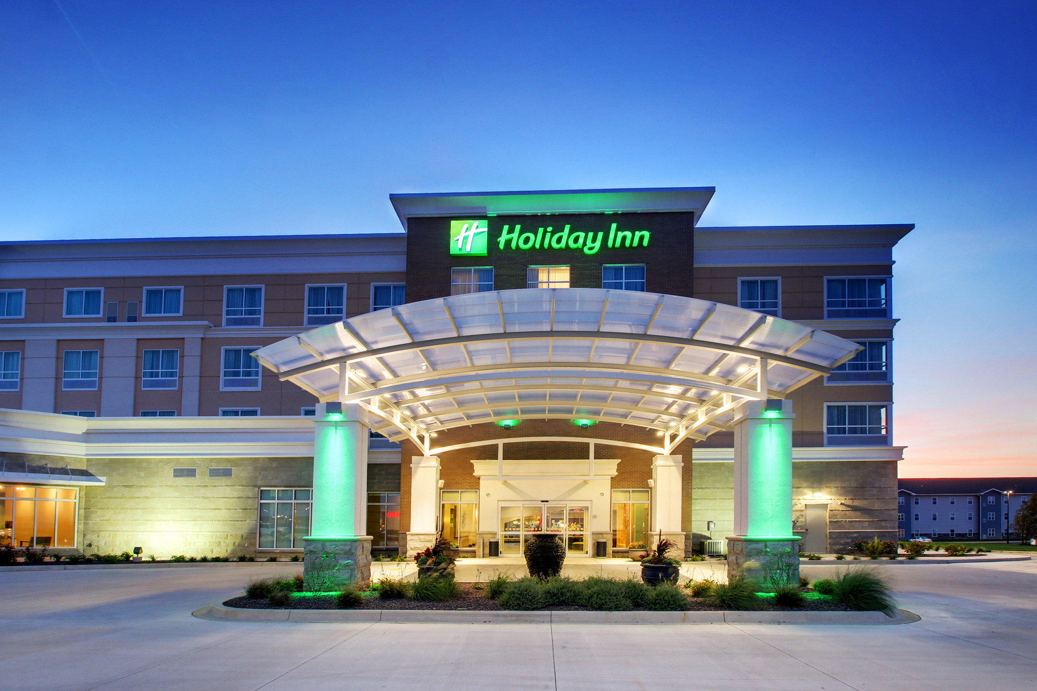 Holiday Inn & Suites Peoria at Grand Prairie Photo