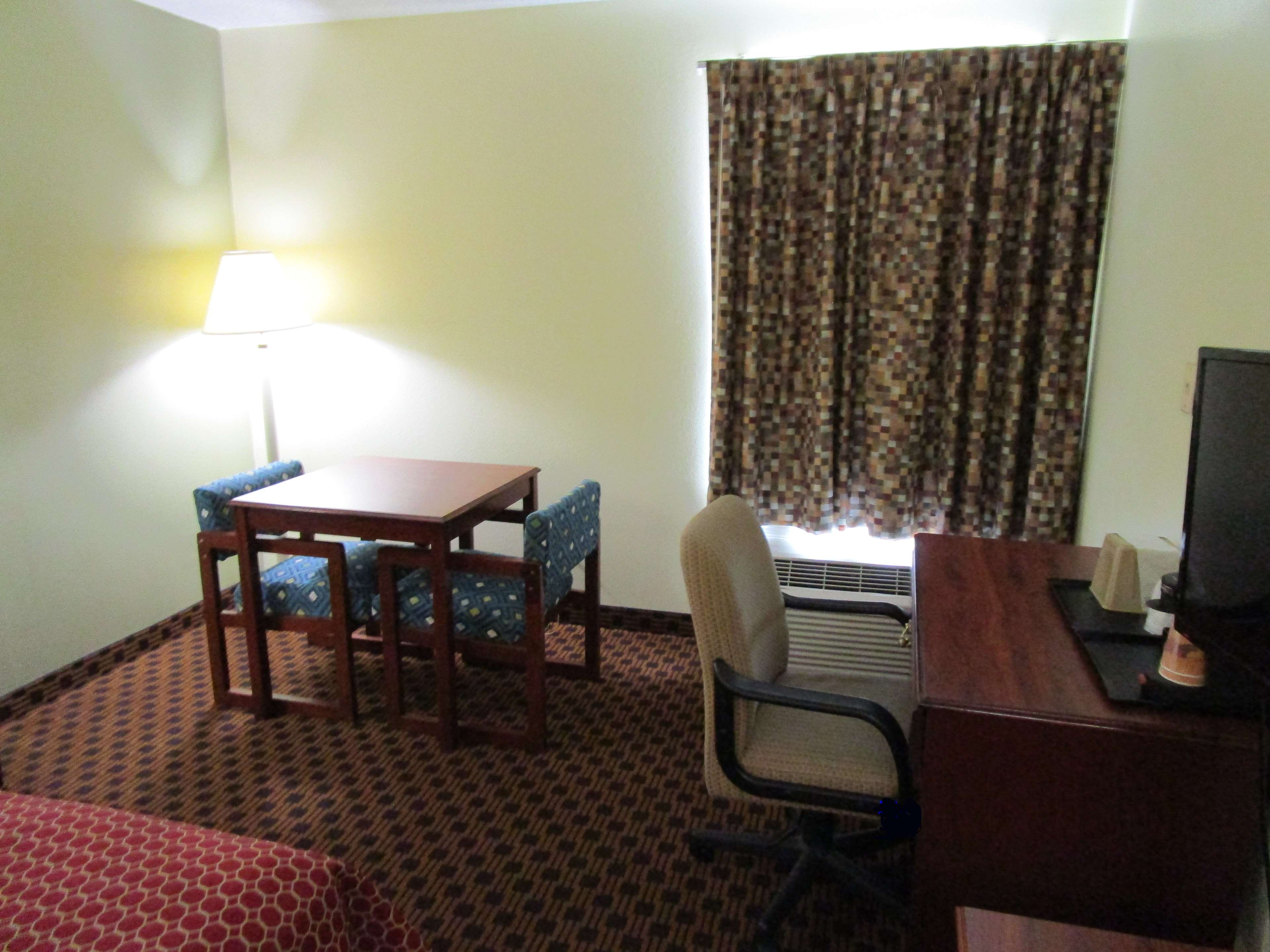 SureStay Plus Hotel by Best Western Chattanooga Photo