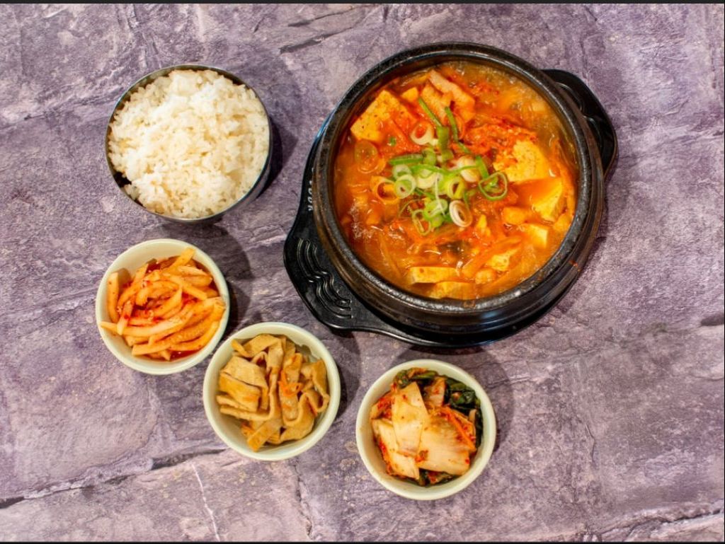 KIMCHI STEW