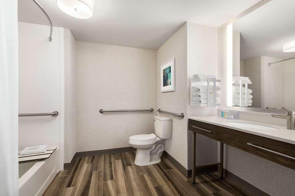 Hampton Inn & Suites Salisbury/Fruitland Image