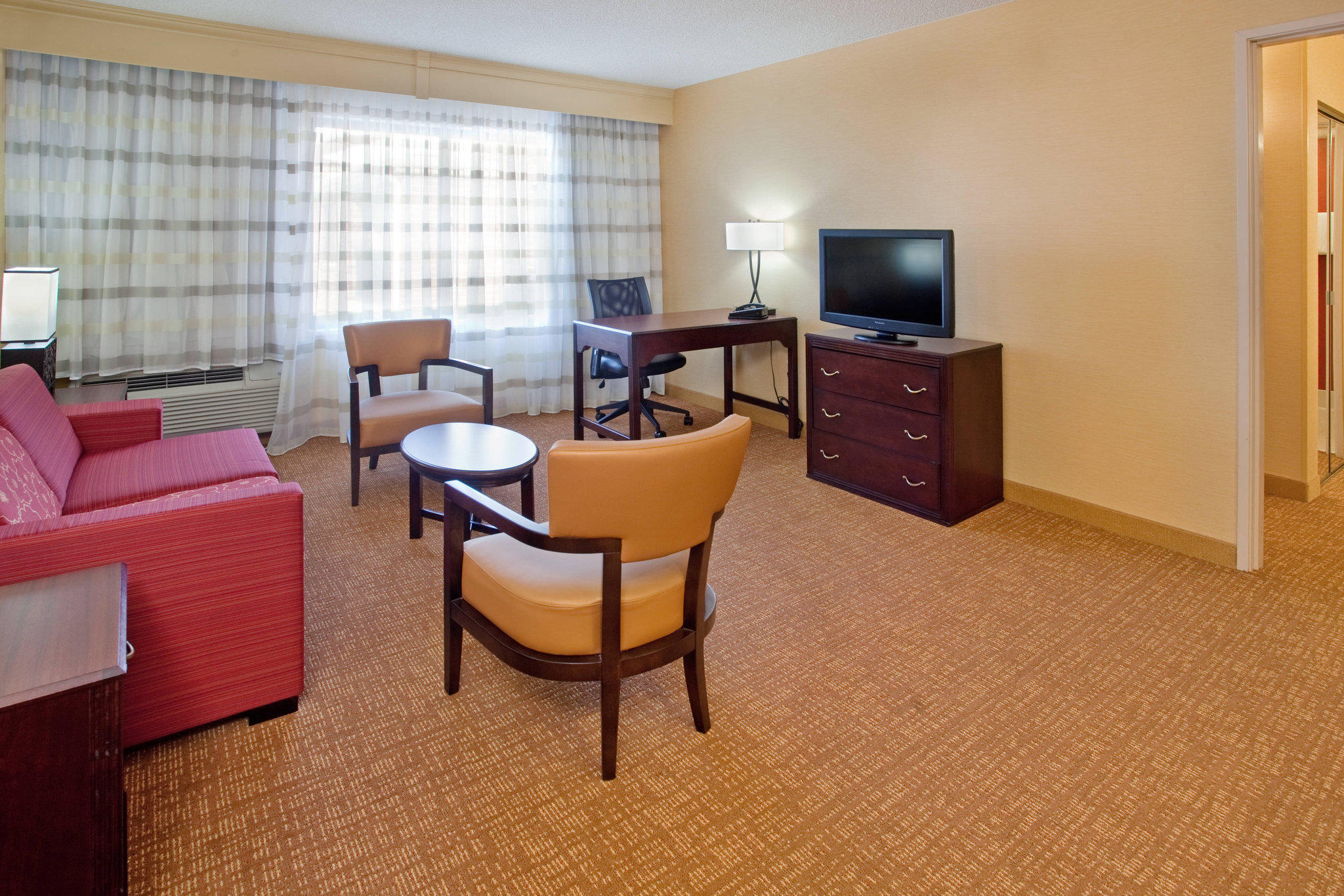 Courtyard by Marriott Salt Lake City Airport Photo