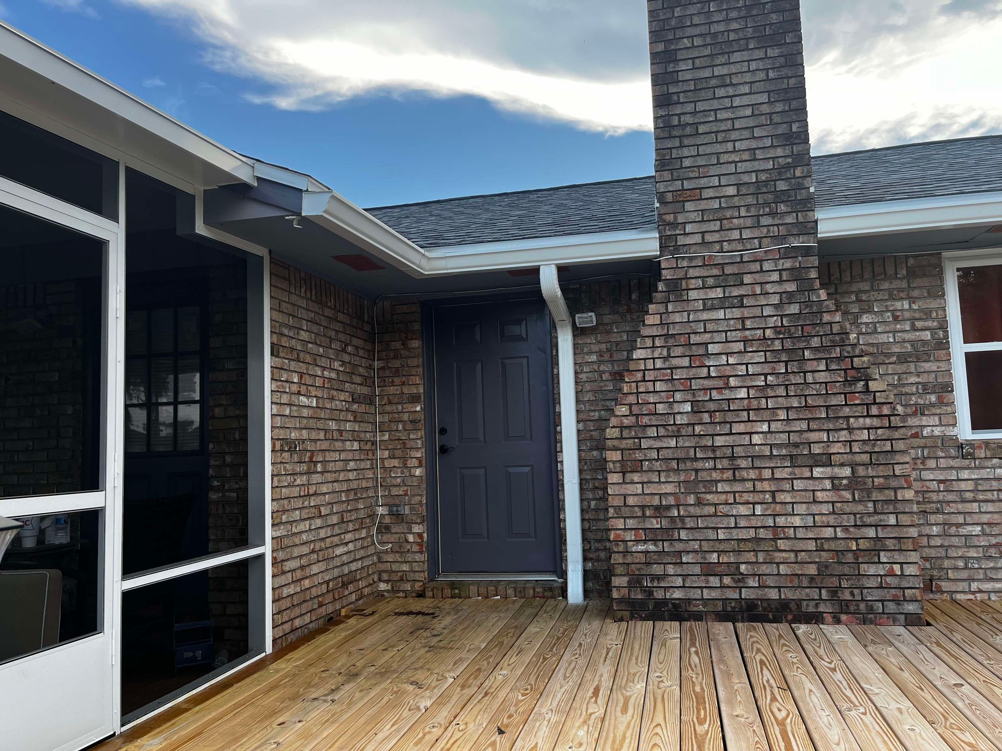 Southern Gutters LLC Image