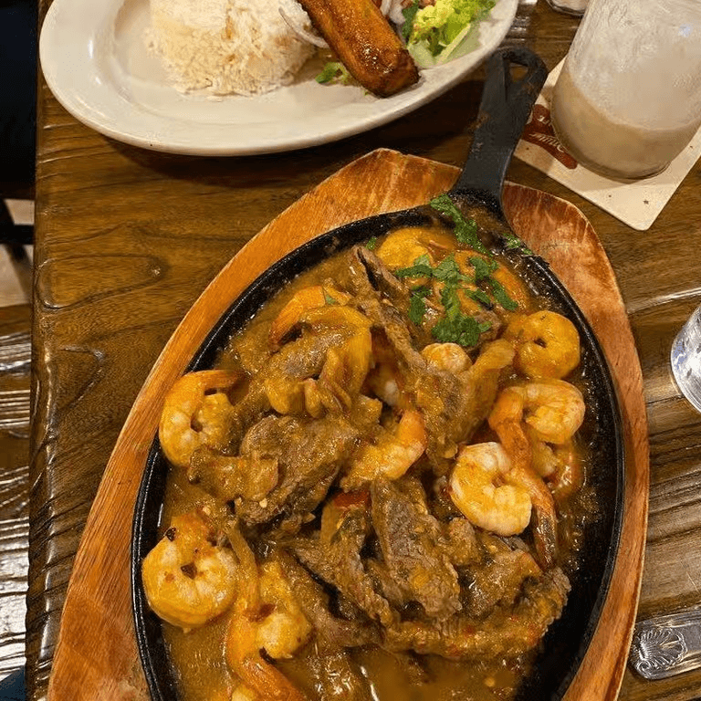 Carne Tampiqueña Con Camarones