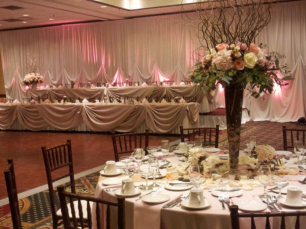 DoubleTree by Hilton Hotel Chicago - Alsip Image