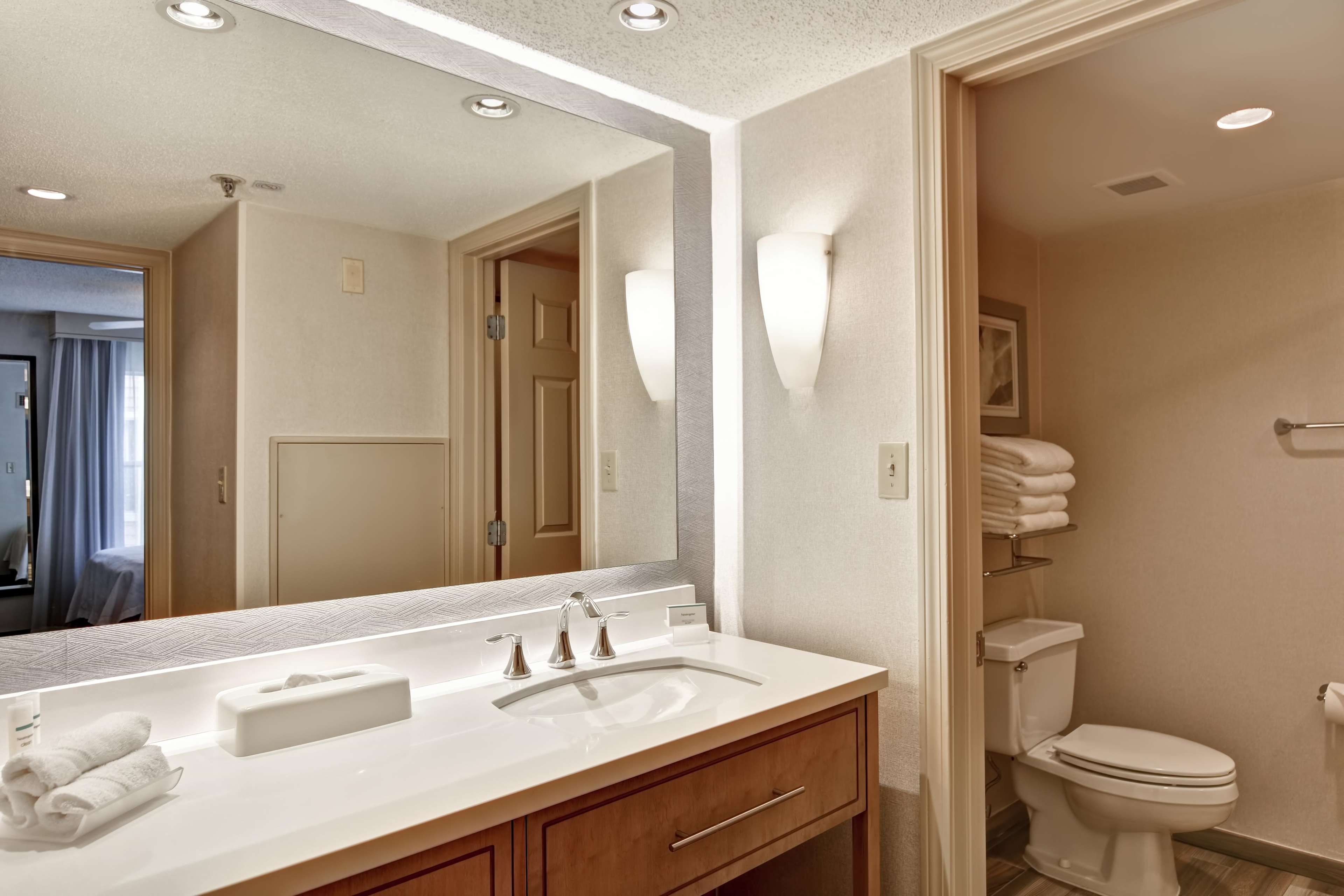 Homewood Suites by Hilton Hartford/Windsor Locks Photo