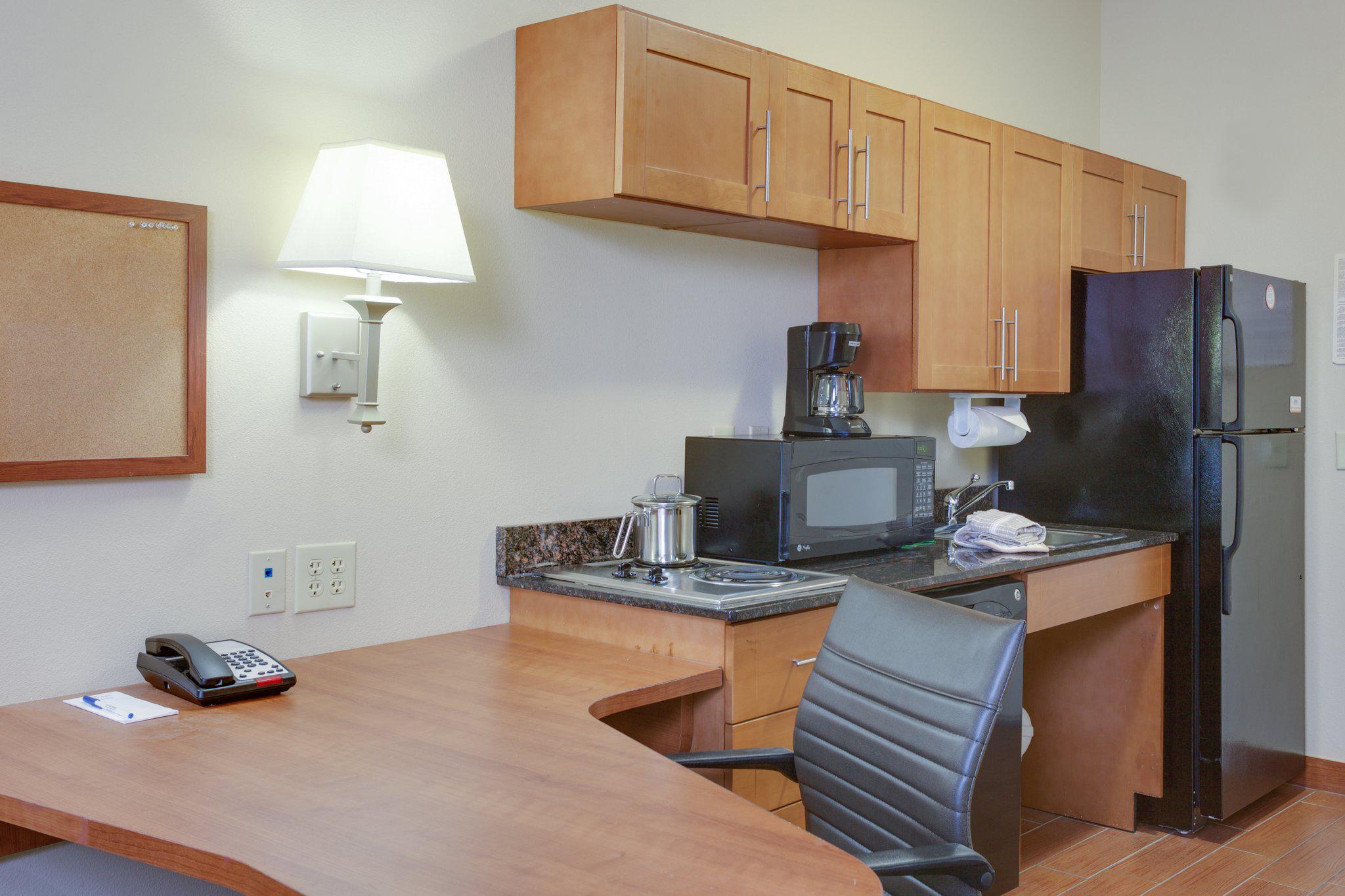 Candlewood Suites Richmond Airport Photo