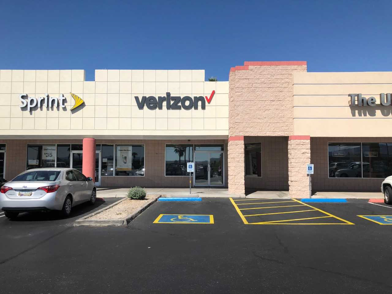 Verizon Authorized Retailer – GoWireless Photo