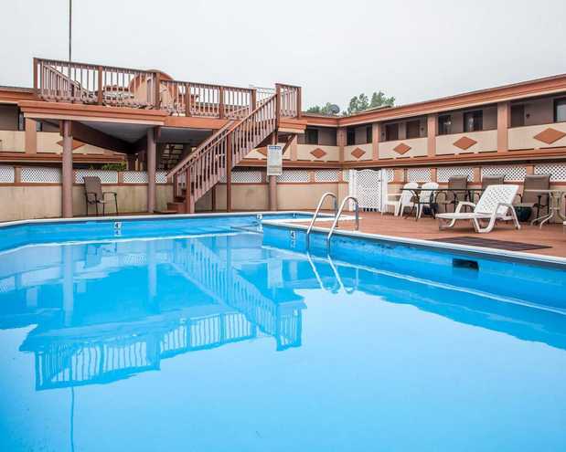 Images Rodeway Inn