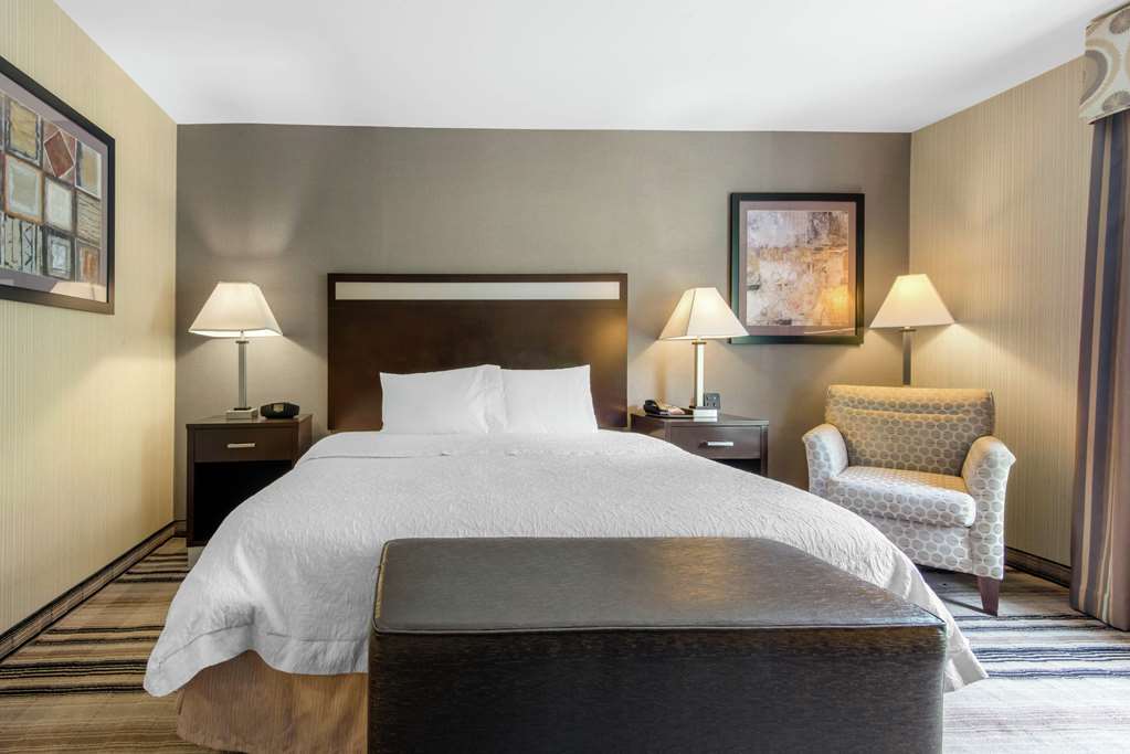 Hampton Inn Meadville Image