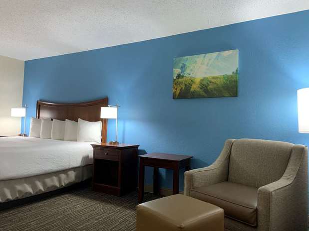 Images Best Western Inn & Suites - Monroe