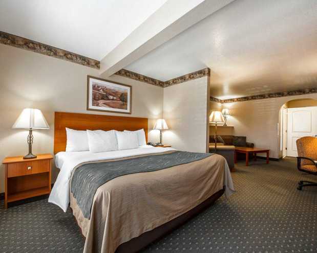 Images Comfort Inn & Suites