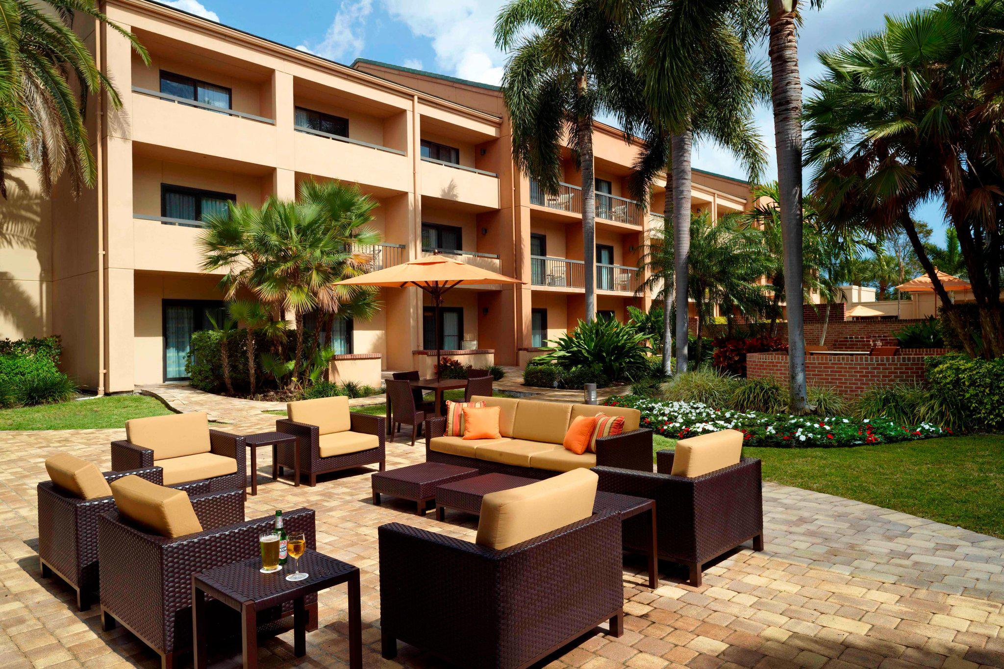 Courtyard by Marriott West Palm Beach Photo