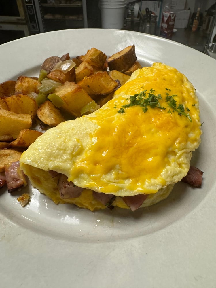 HAM & CHEESE OMELET