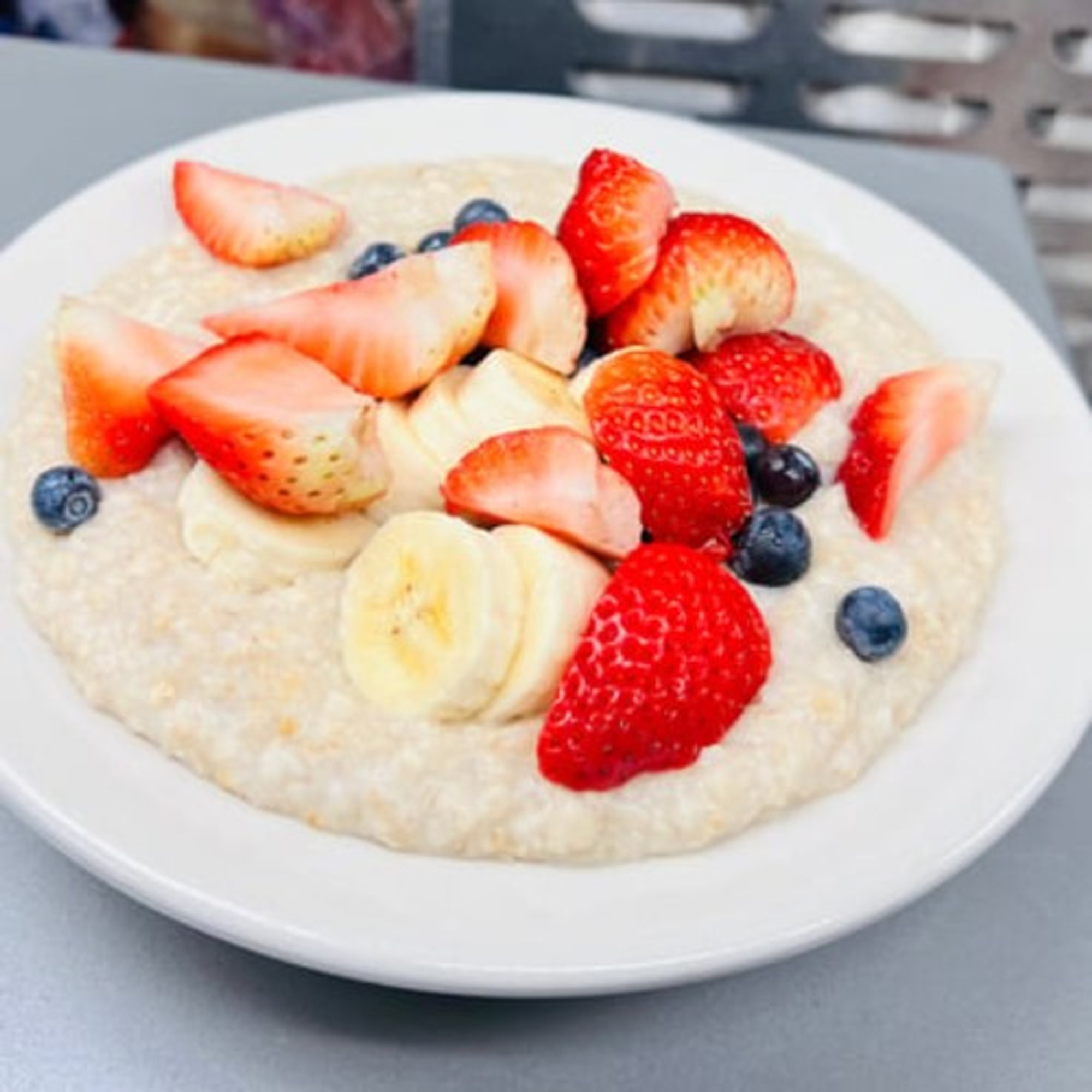 Oatmeal & Fruits
