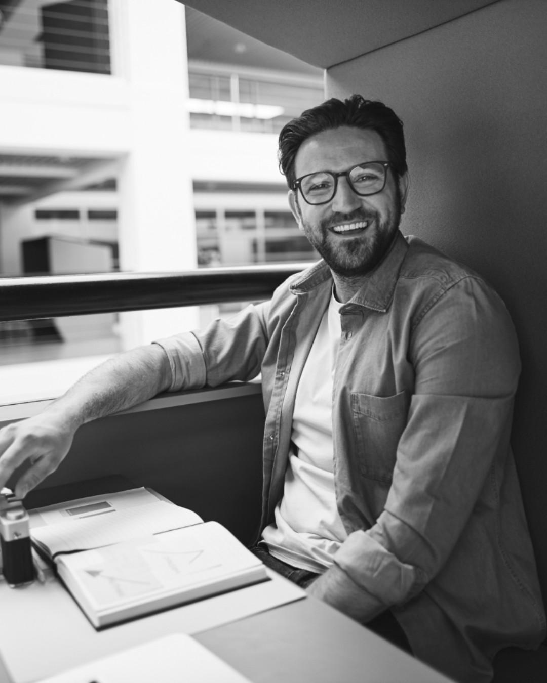 V Digital Services Image