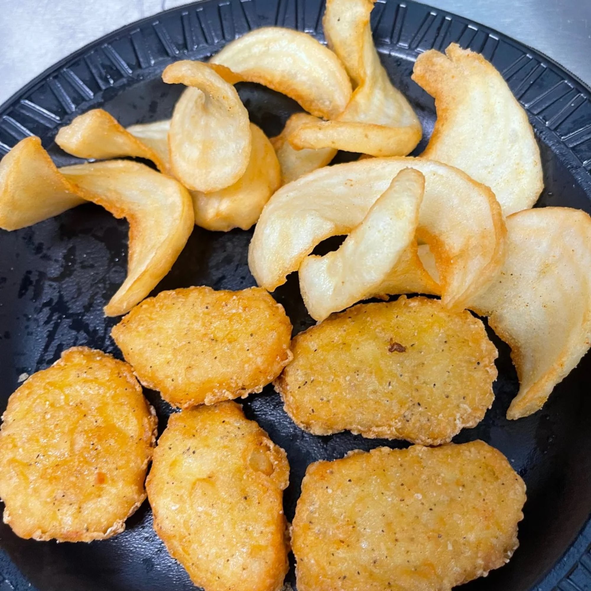Kids Chicken Nuggets & Fries