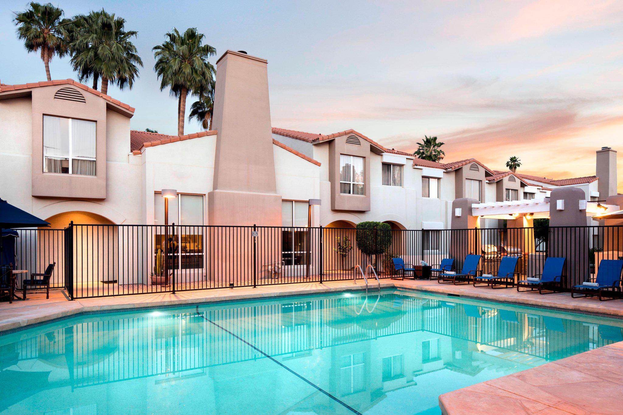 Residence Inn by Marriott Scottsdale Paradise Valley Photo