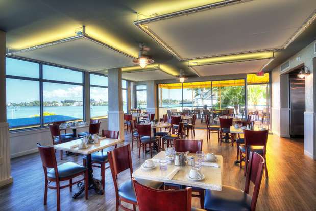 Images Best Western On the Bay Inn & Marina