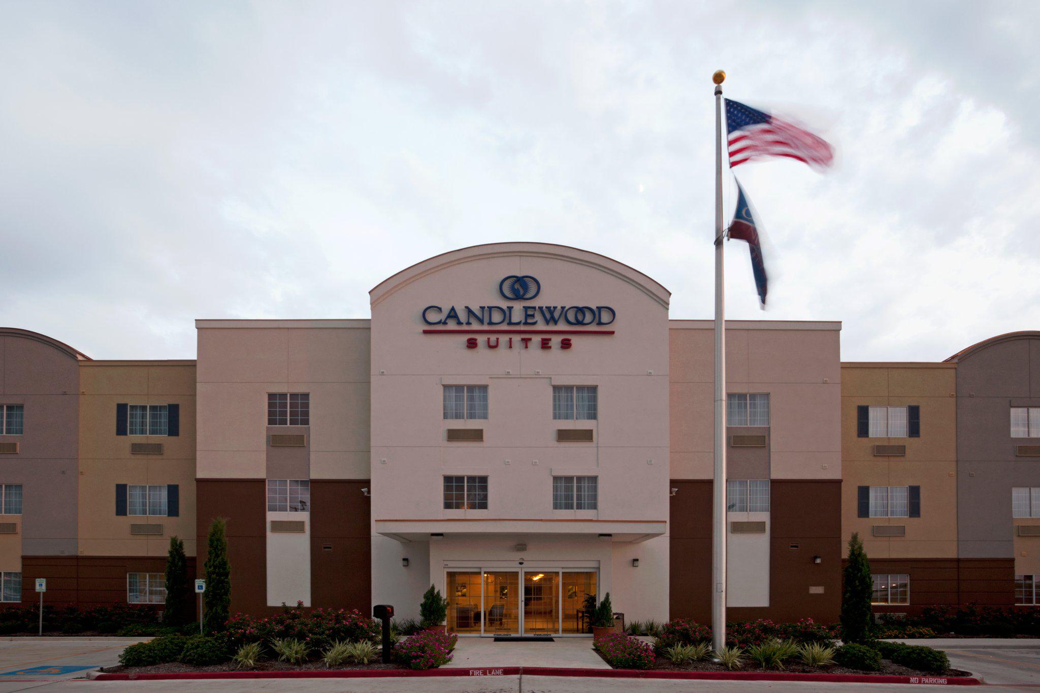 Candlewood Suites Victoria Photo