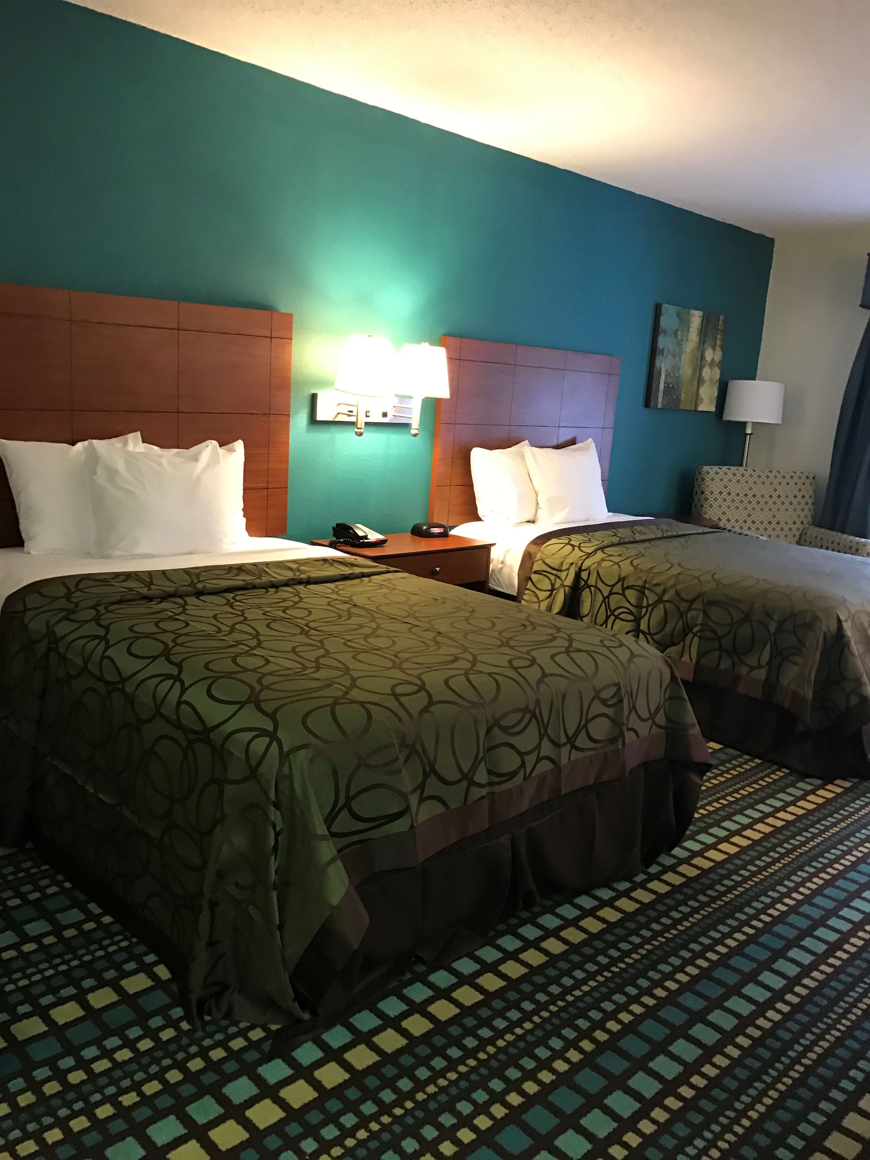 Best Western Tallahassee-Downtown Inn & Suites Photo