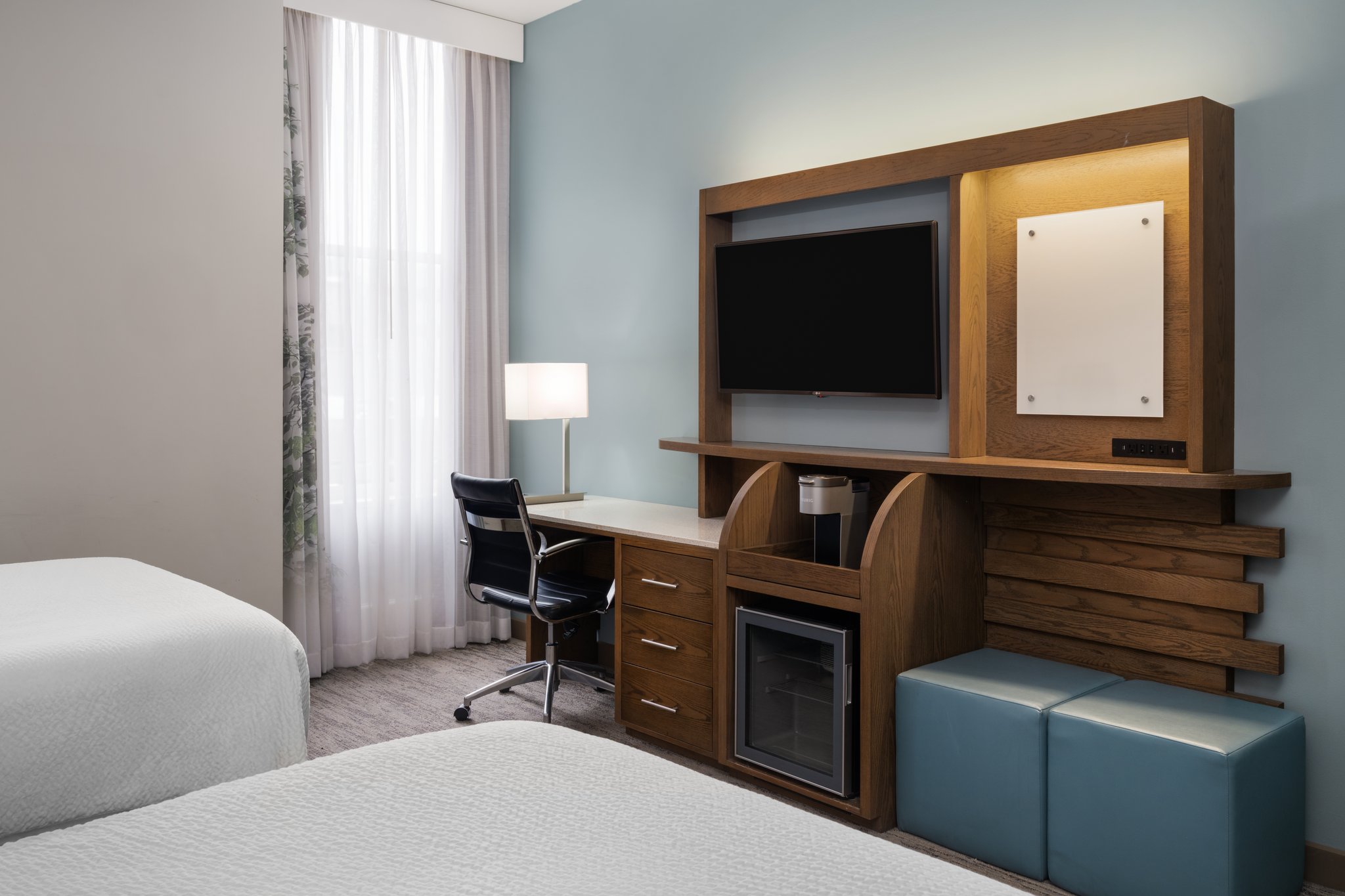 EVEN Hotel Pittsburgh Downtown by IHG Image