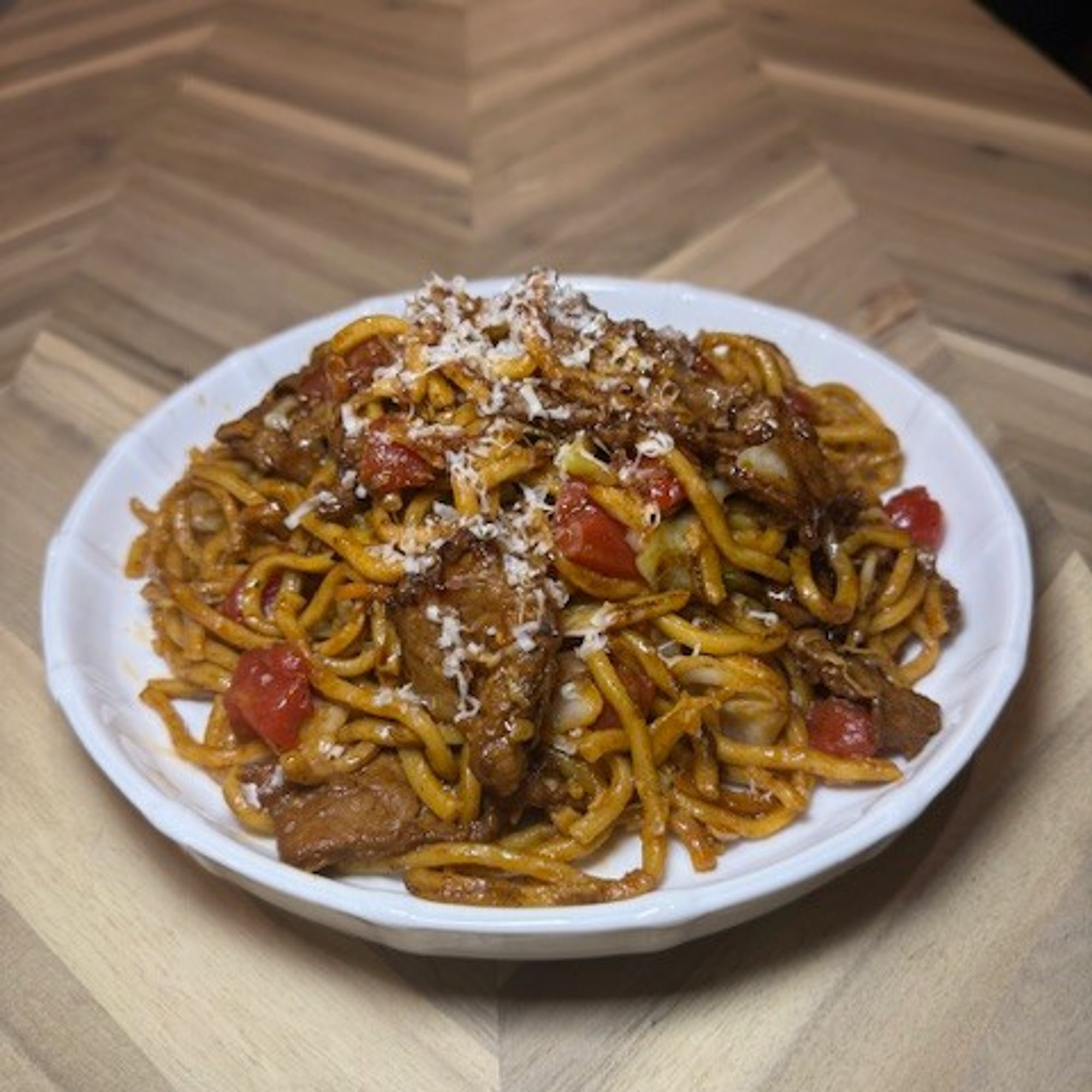 Tomato Beef Chow Mein