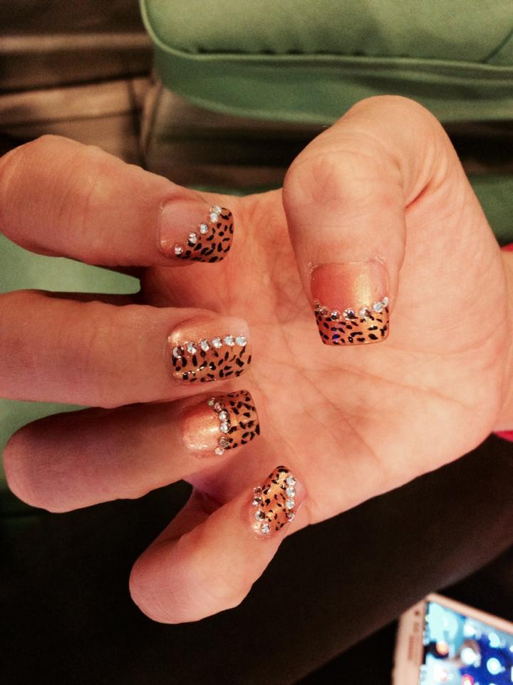 Ocean’s Spa &amp; Nails Logo