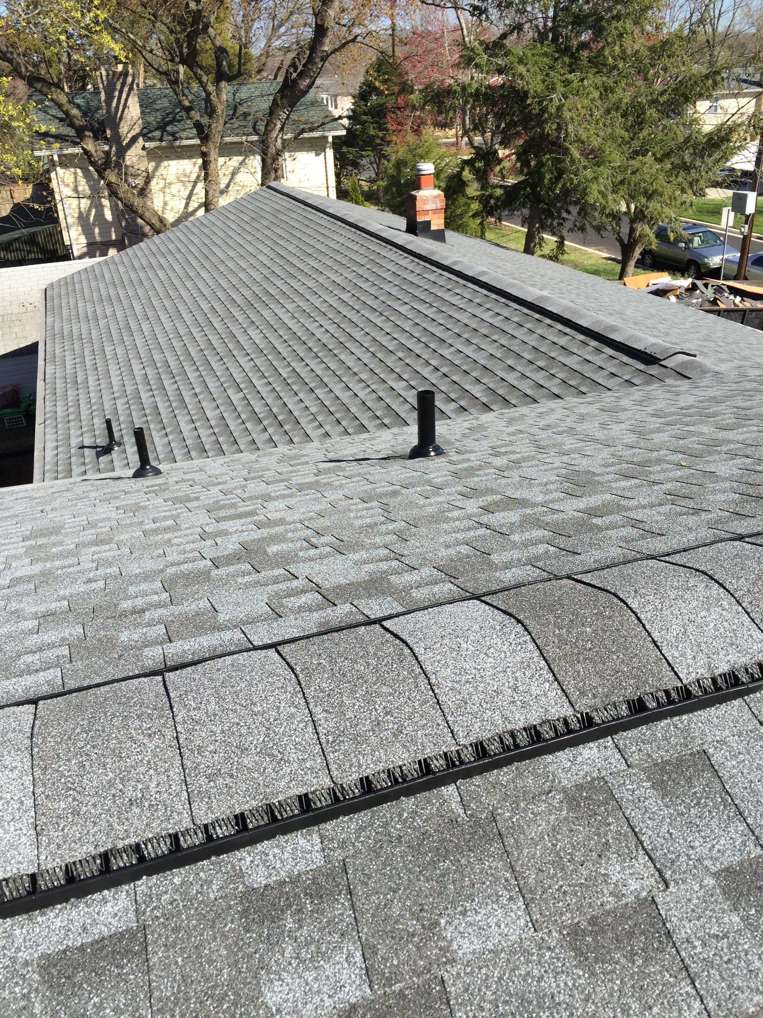 HF Roofing Contractor Image