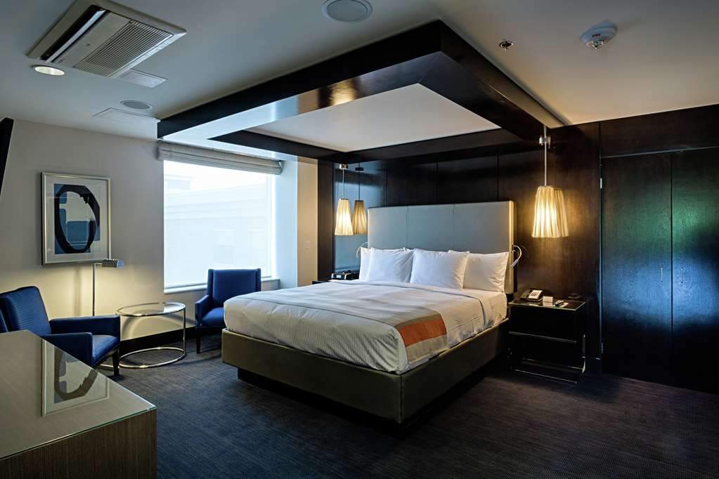 DoubleTree by Hilton Hotel Bristol, Connecticut Image
