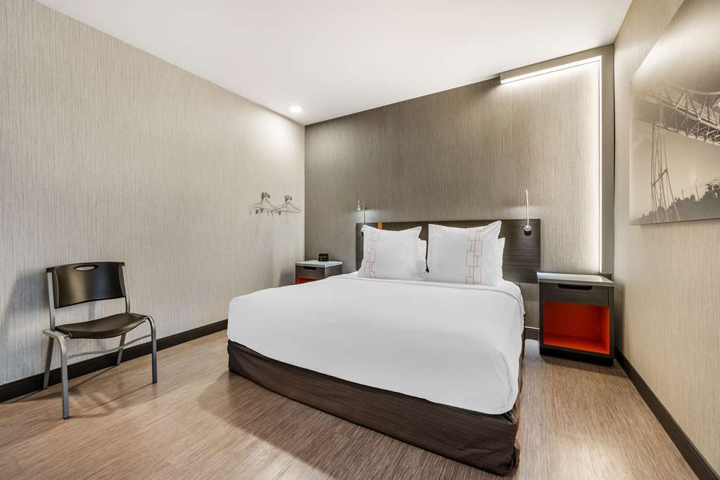 Vi¯b Best Western Springfield Image