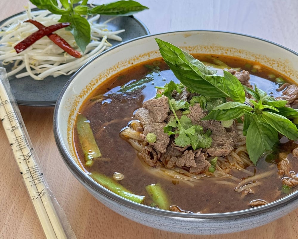 Beef Noodle Soup (ก๋วยเตี๋ยวเนื้อ)