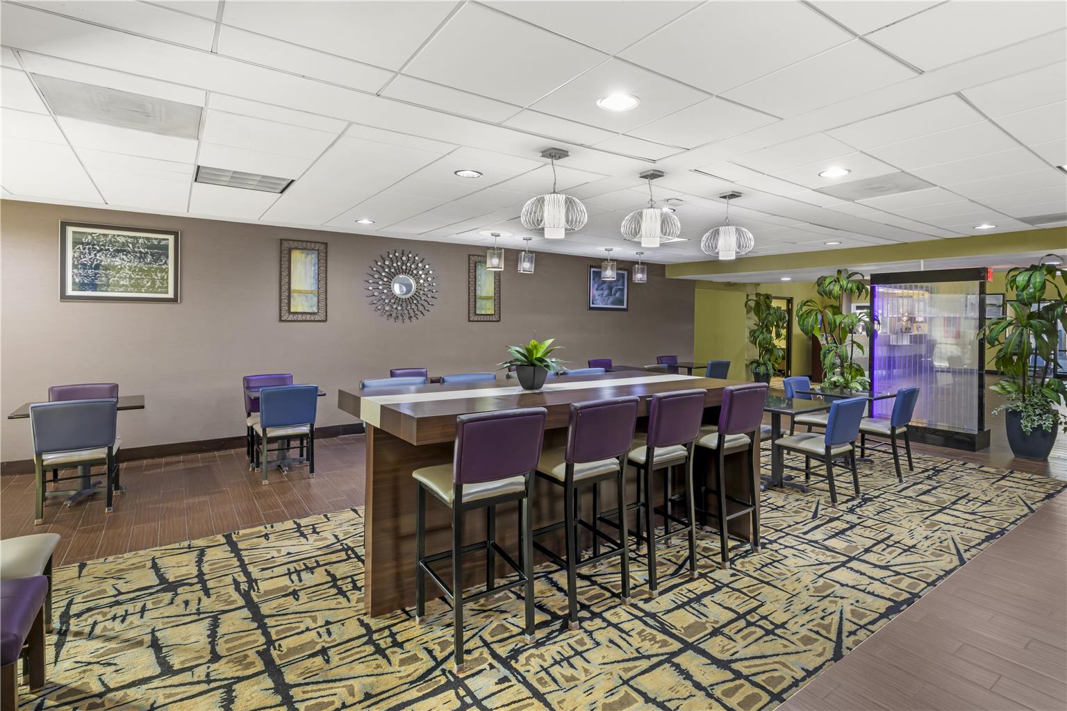 Best Western Plus McDonough Inn & Suites Image