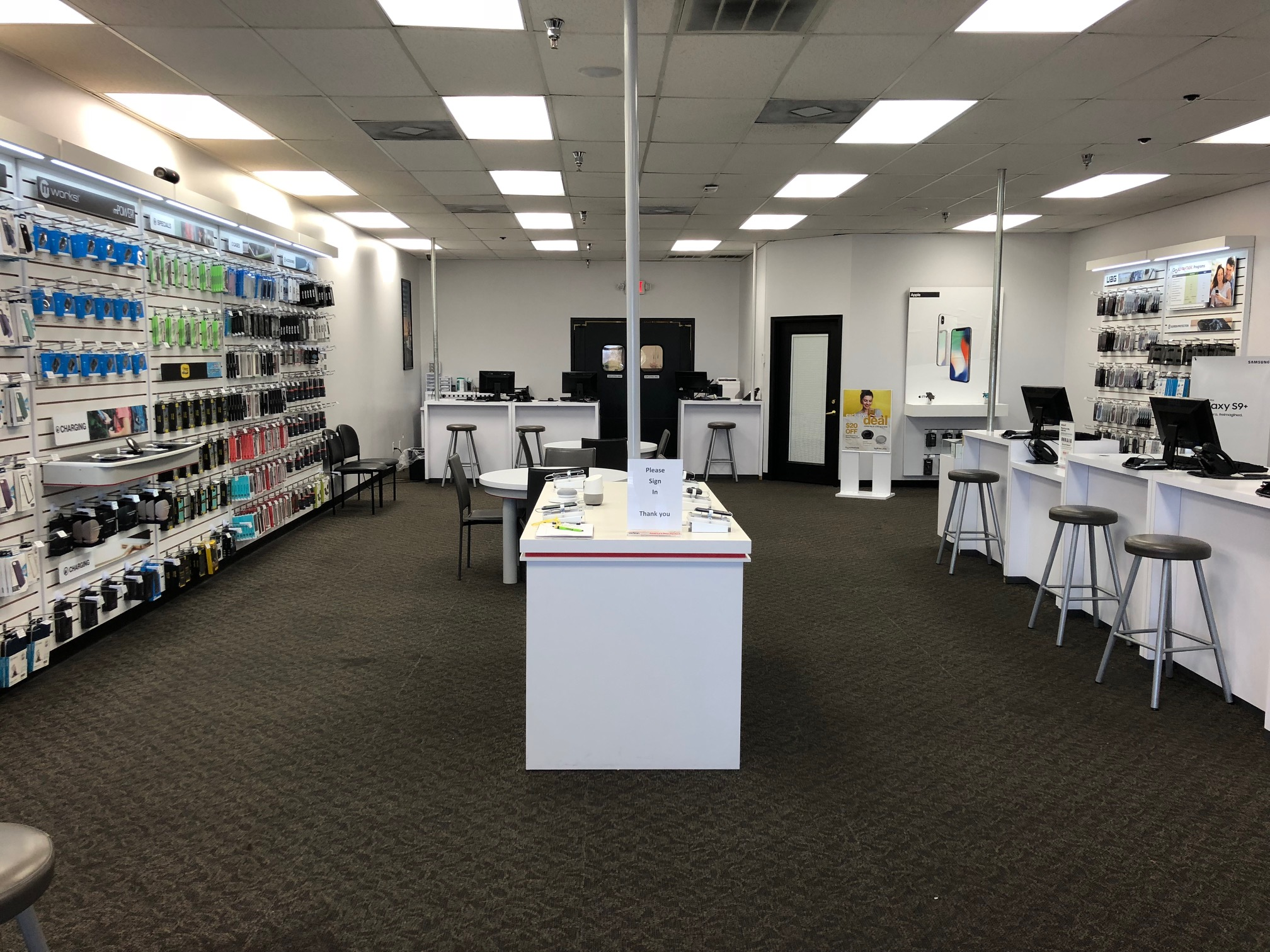 Verizon Authorized Retailer – GoWireless Photo