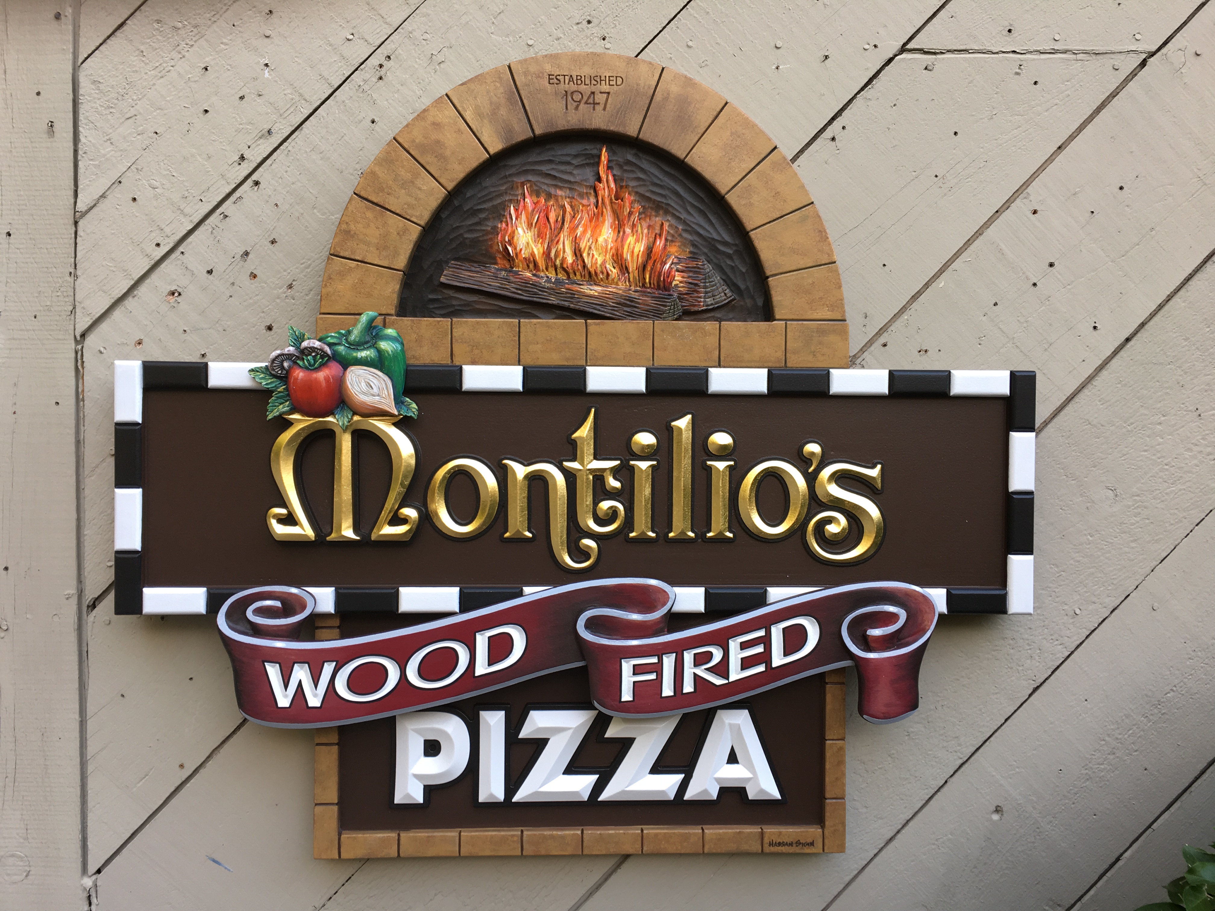 Montillio's Custom Wood Sign