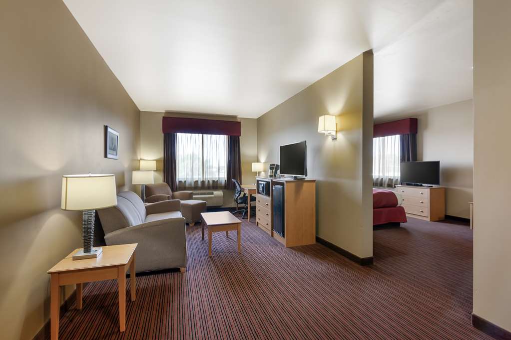 Best Western Golden Prairie Inn & Suites Image
