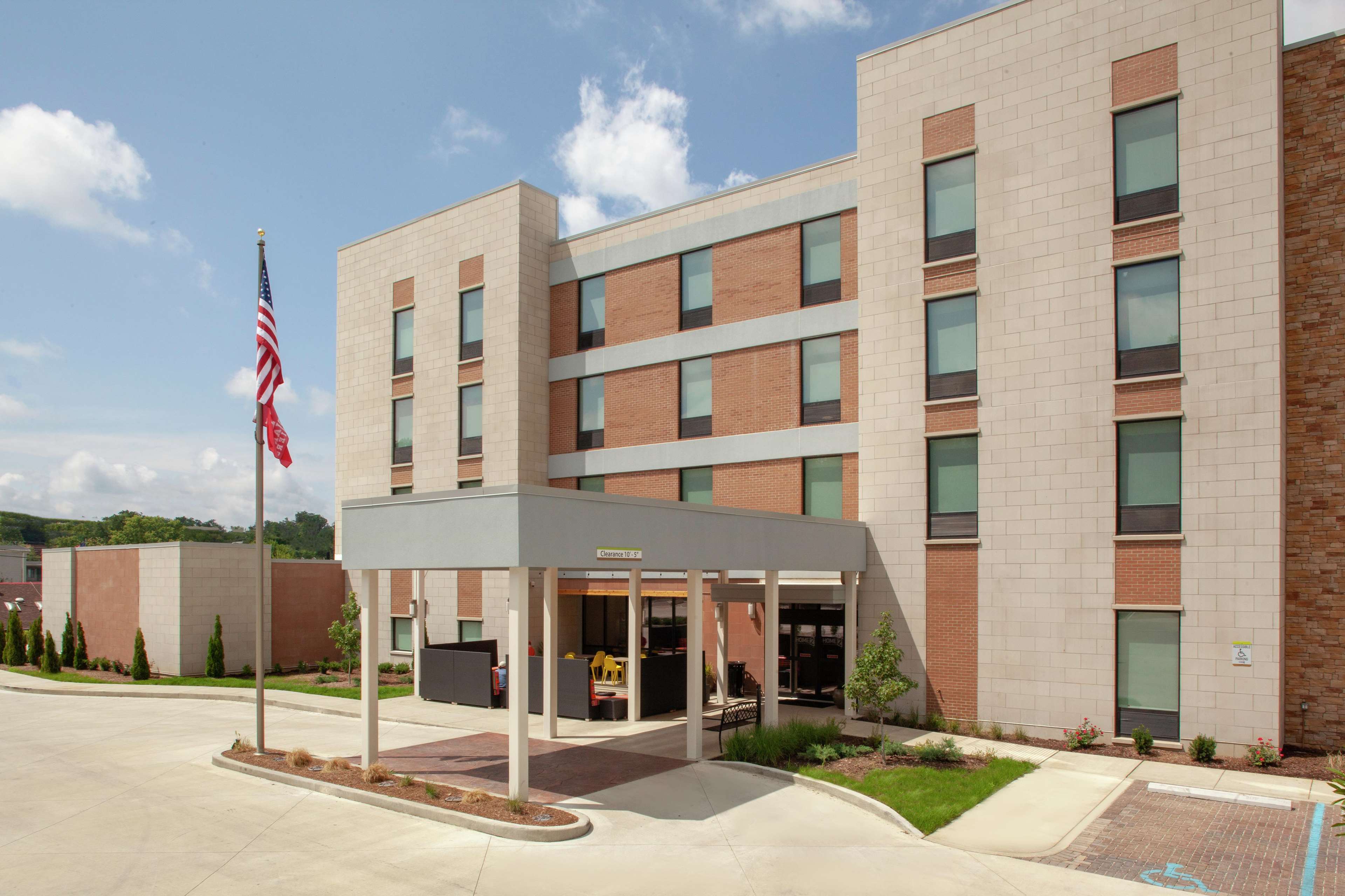 Home2 Suites by Hilton Bloomington Photo