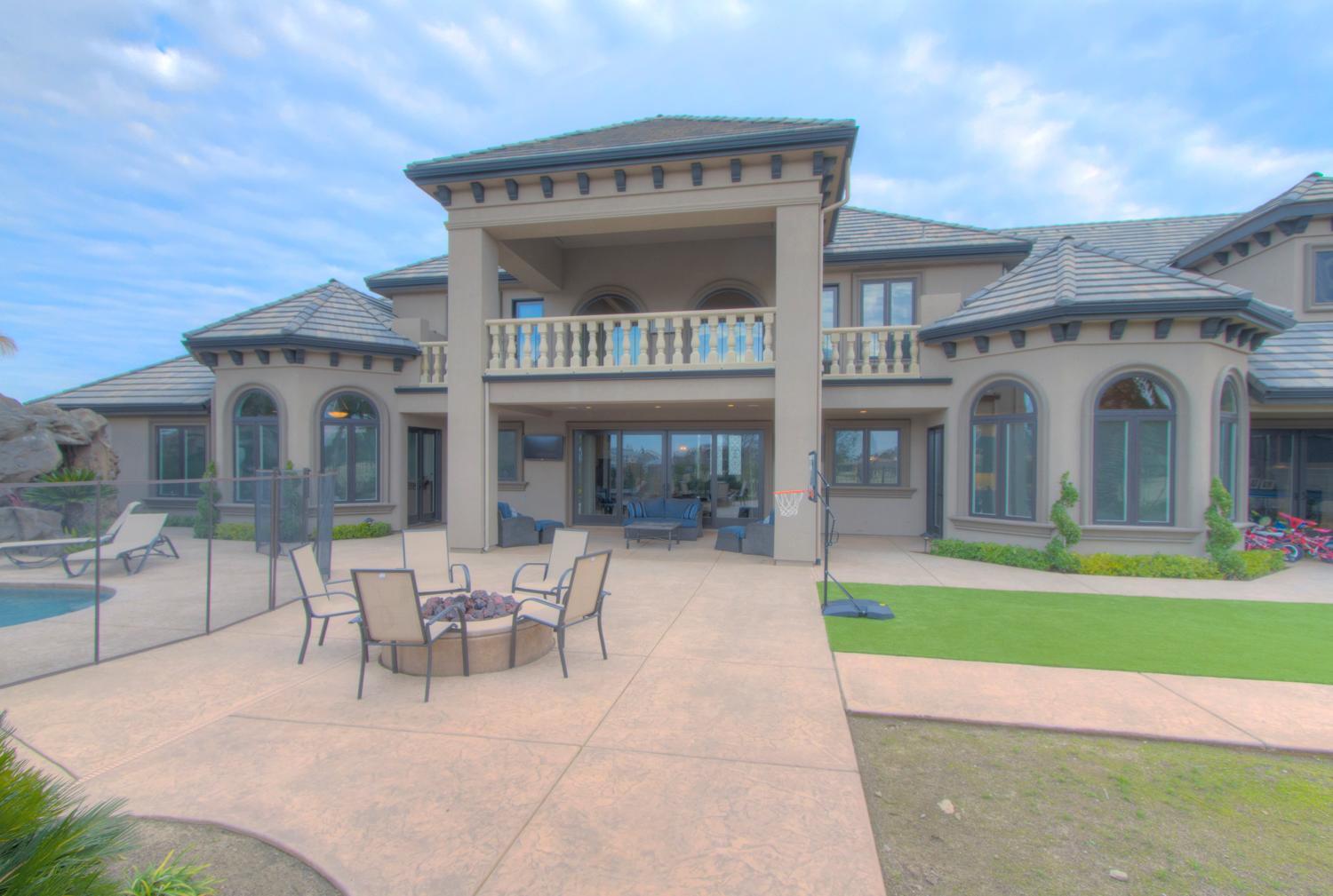 Peak Performance Realty Image