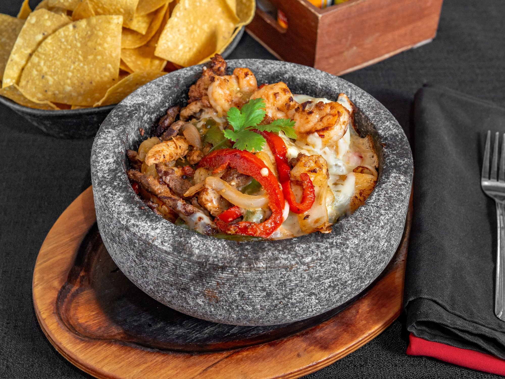 Molcajete Caliente