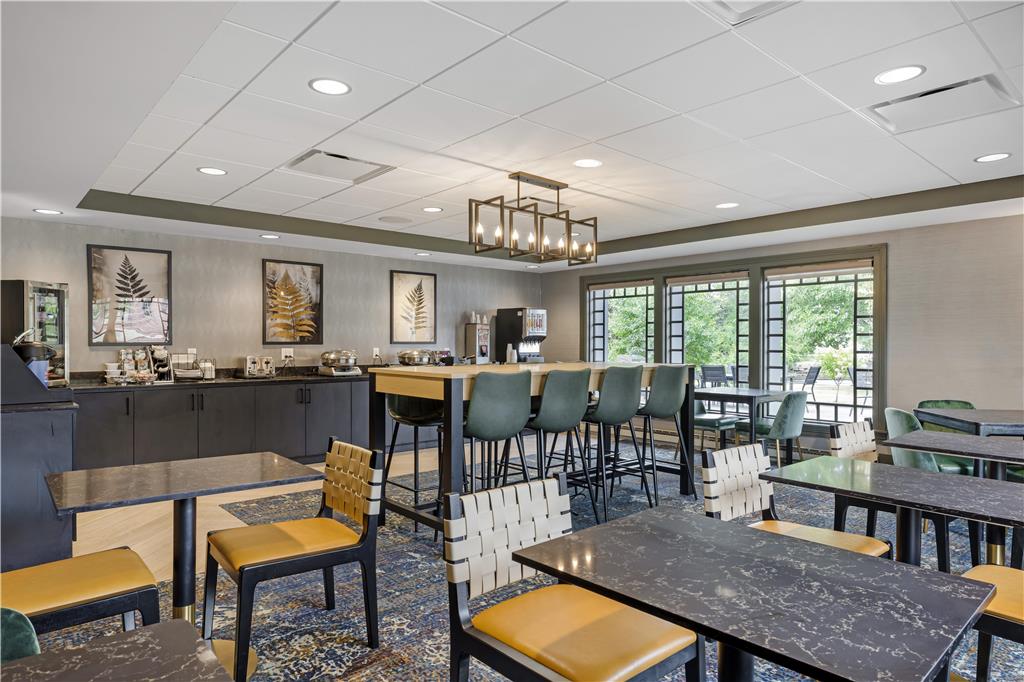 Best Western Potsdam University Park Inn Image