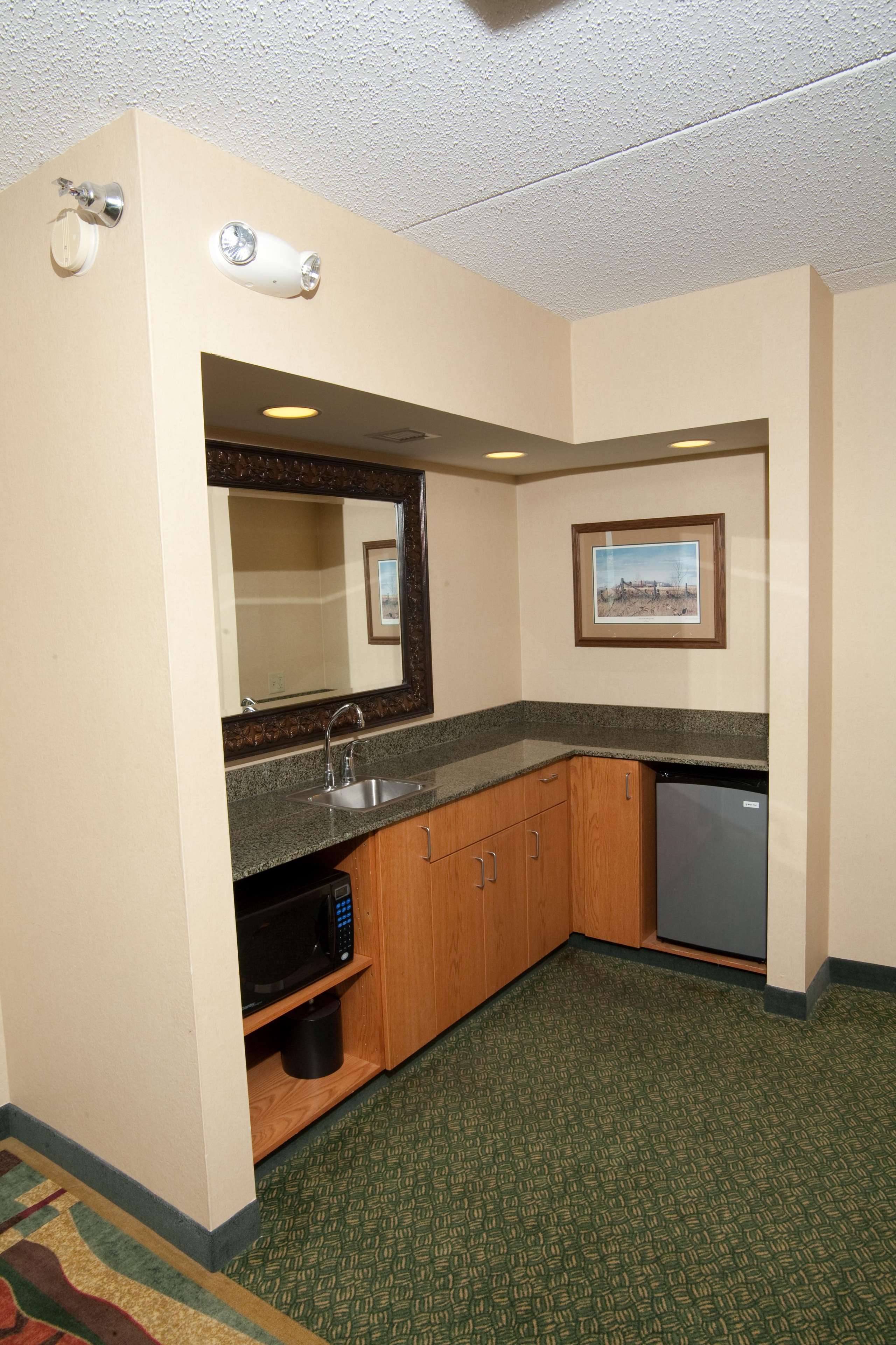 Hampton Inn & Suites Bemidji Photo