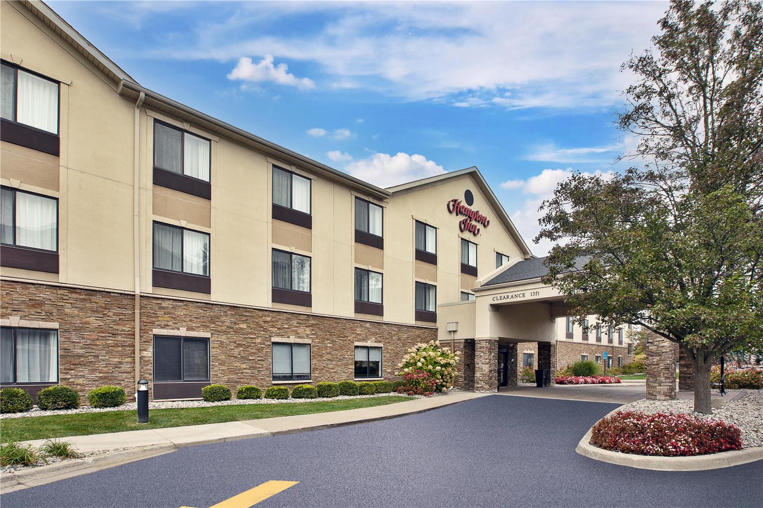 Hampton Inn Detroit/Belleville-Airport Area Image