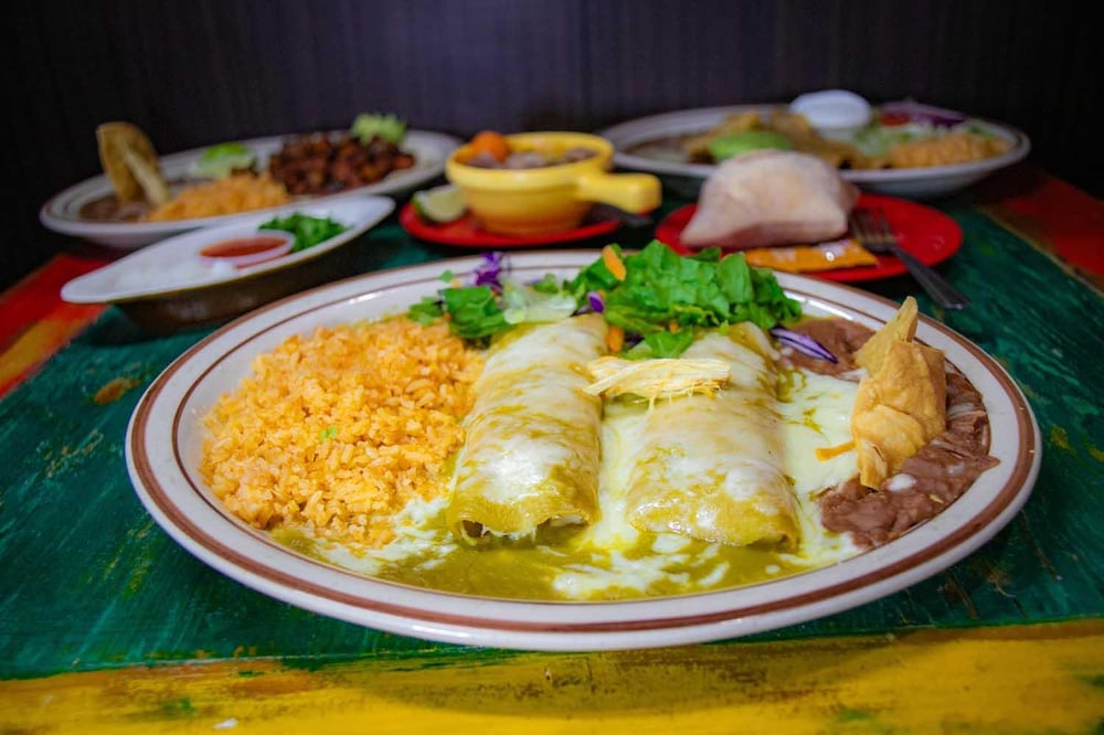 Tuesday Special/ (3) Chicken Enchilada Plate