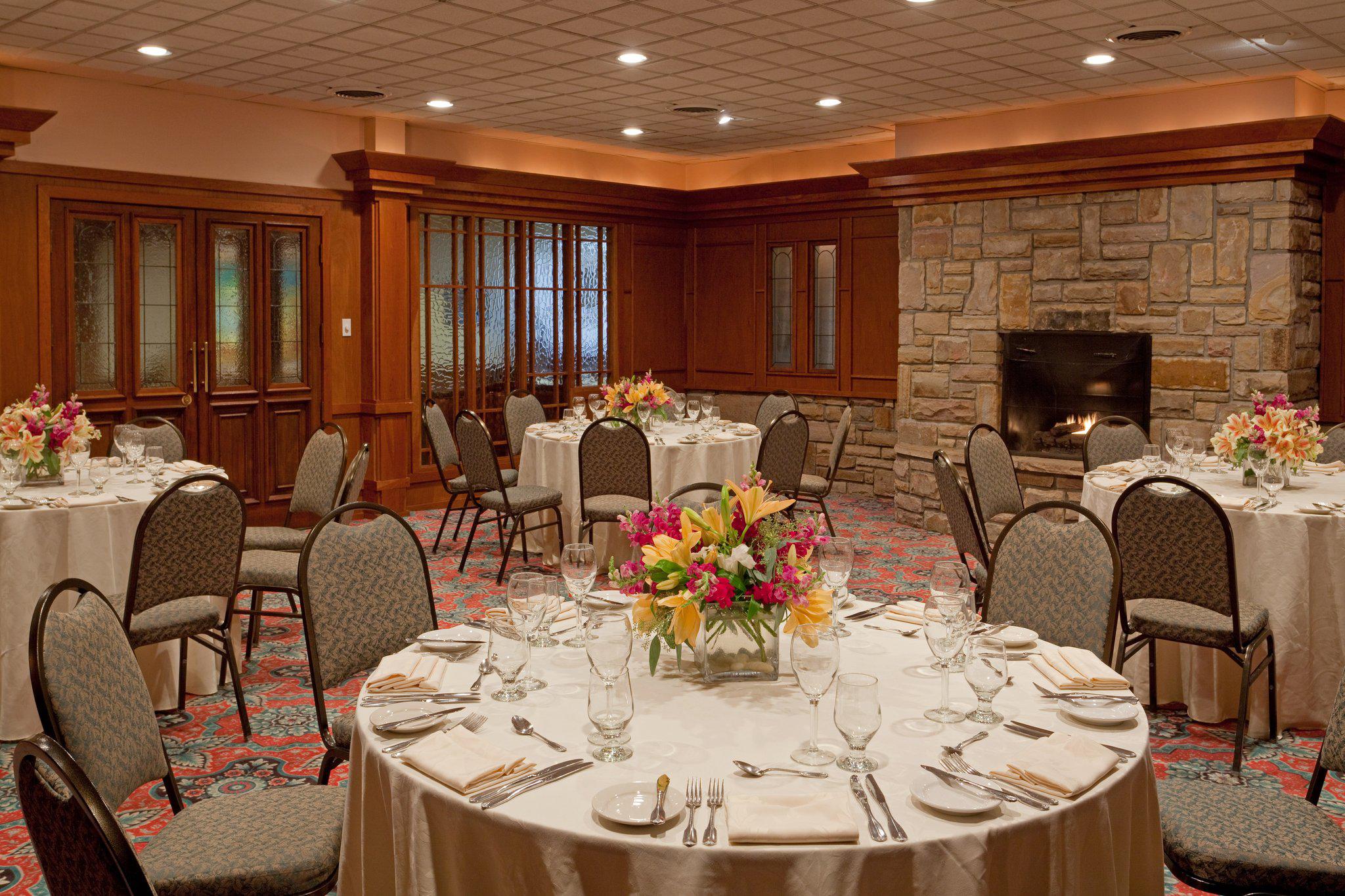 Crowne Plaza Lake Placid by IHG Image