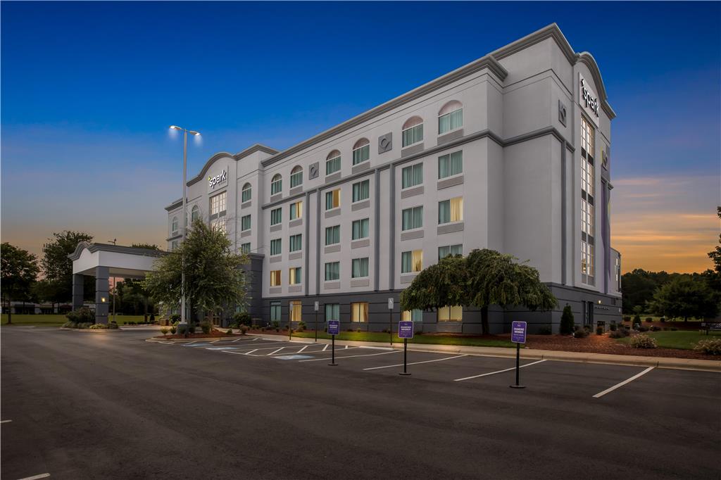 Spark by Hilton Rock Hill Image