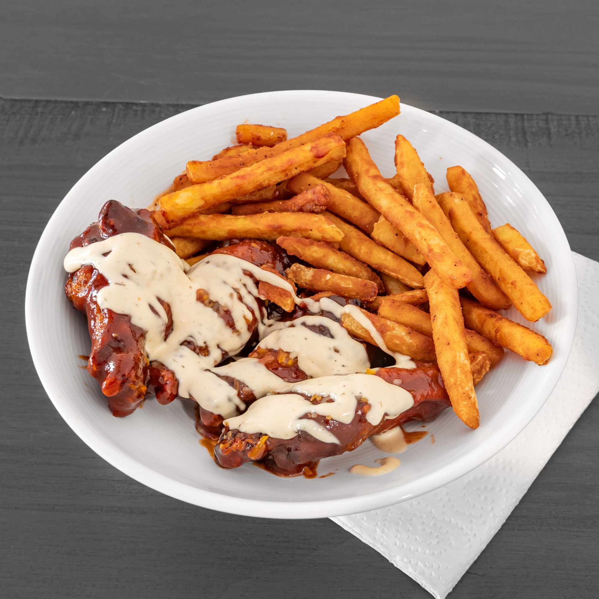 3 Wings w/ (M) Fries