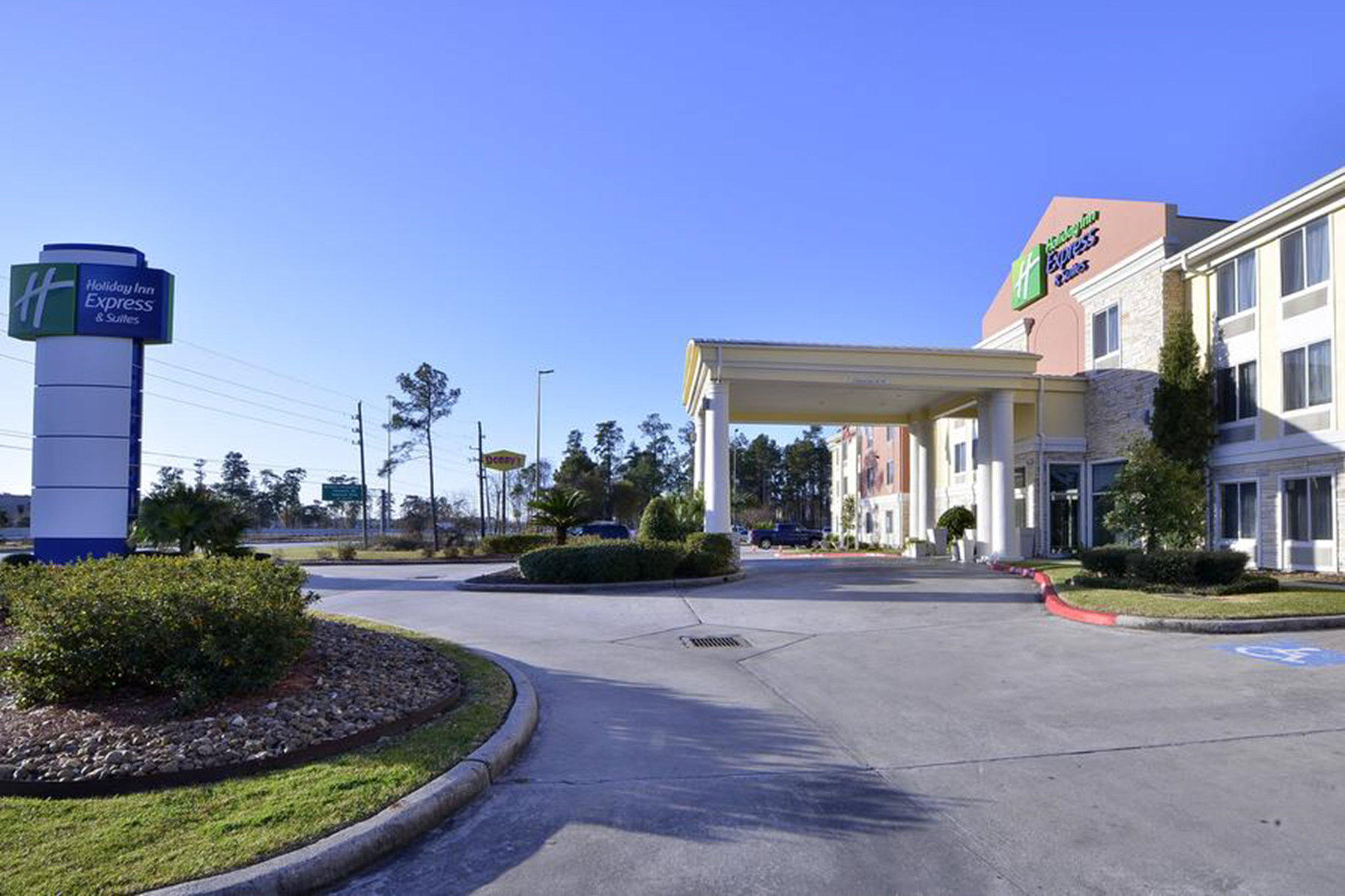 Holiday Inn Express & Suites Kingwood - Medical Center Area Photo